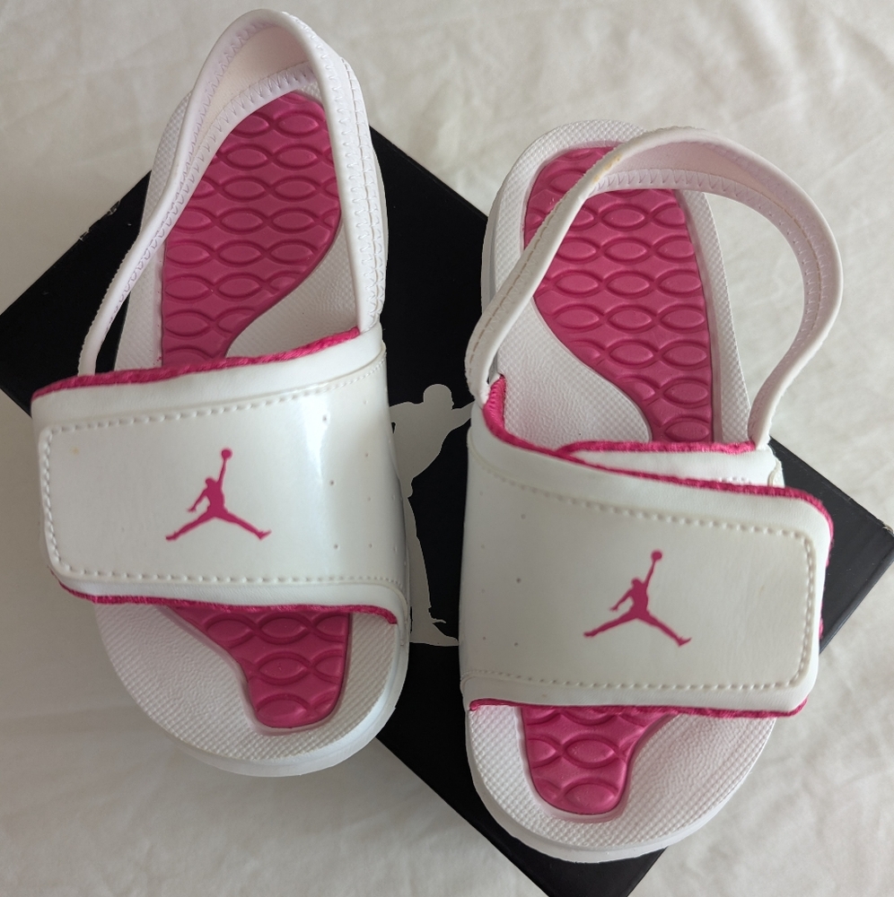 NWB Jordan Sandals Little Girls 10C